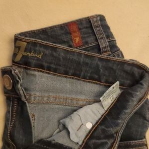[SOLD] 7 For All Mankind Jeans